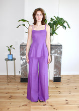Load image into Gallery viewer, Amelia low neckline top purple linen
