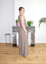 Load image into Gallery viewer, Amelia top brown stripe
