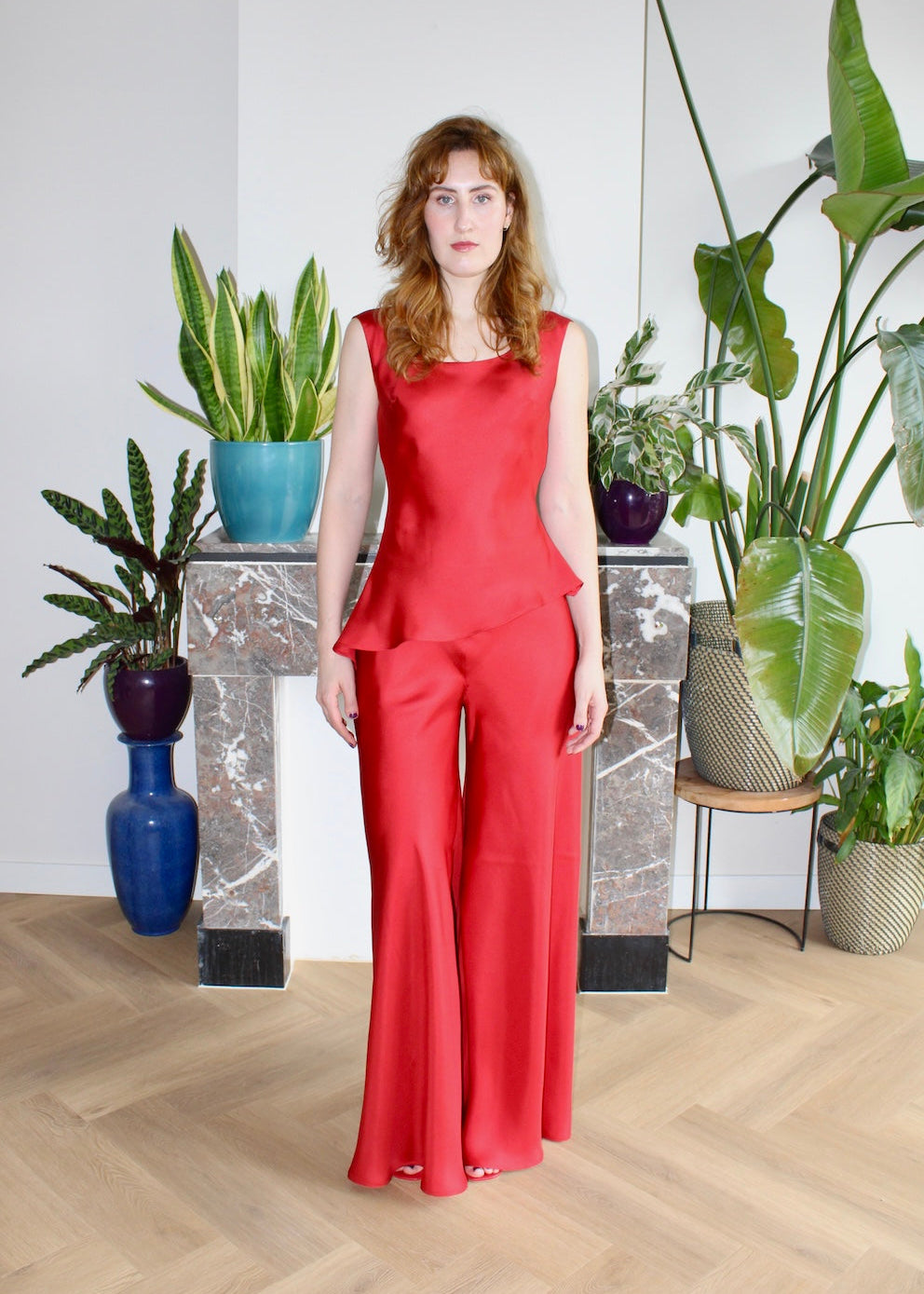 Marilyn top red silk