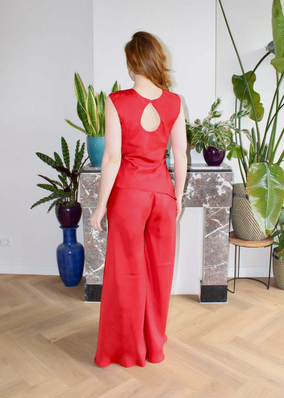 Marilyn top red silk