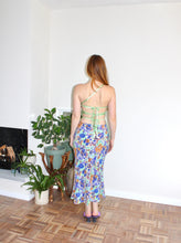 Load image into Gallery viewer, Portia top green silk
