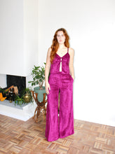 Load image into Gallery viewer, Amelia trousers magenta corduroy
