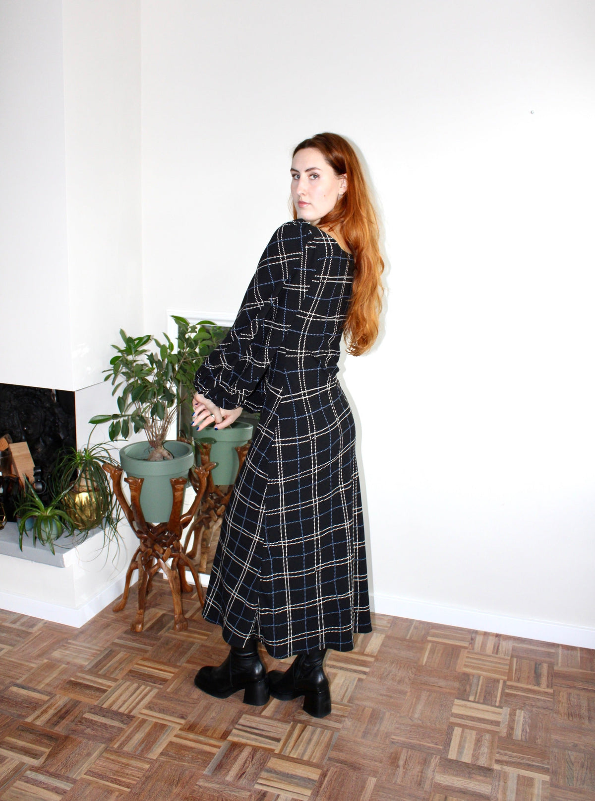Sample - Lara dress black plaid