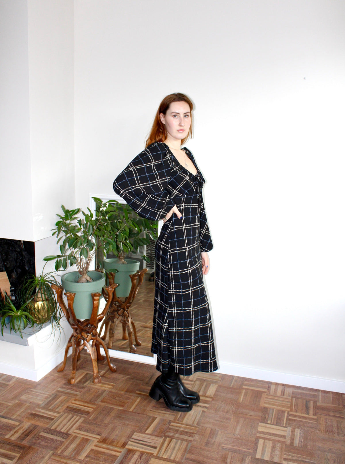 Sample - Lara dress black plaid