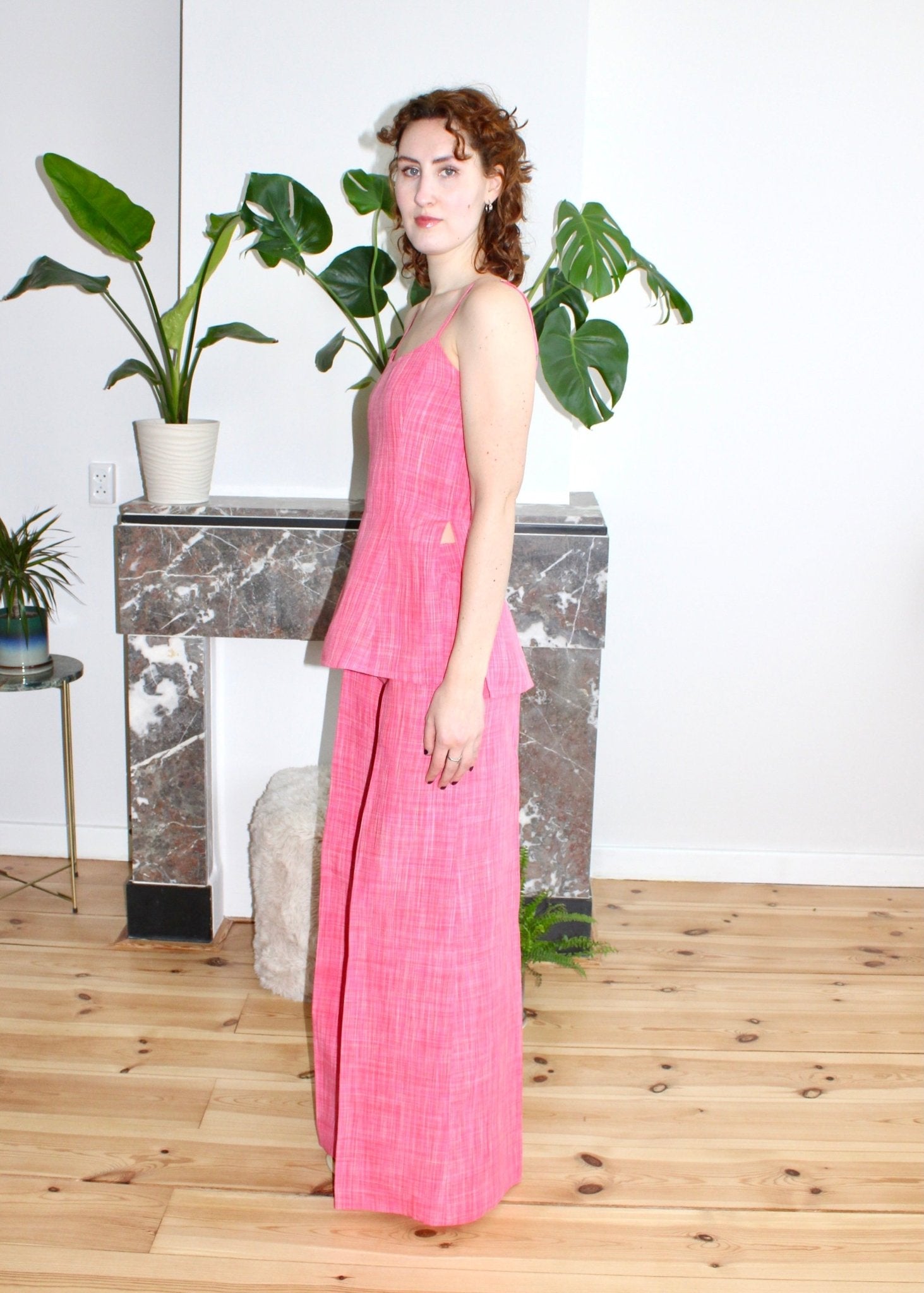 Amelia low neckline top pink linen - Luci's Lemons