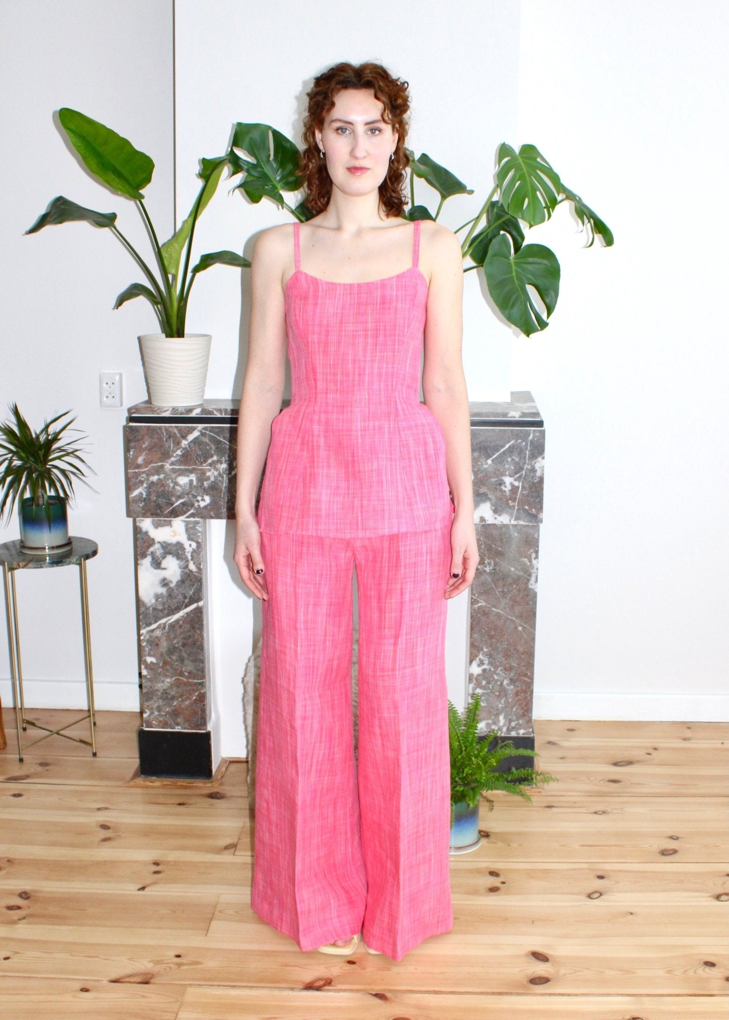 Amelia low neckline top pink linen - Luci's Lemons