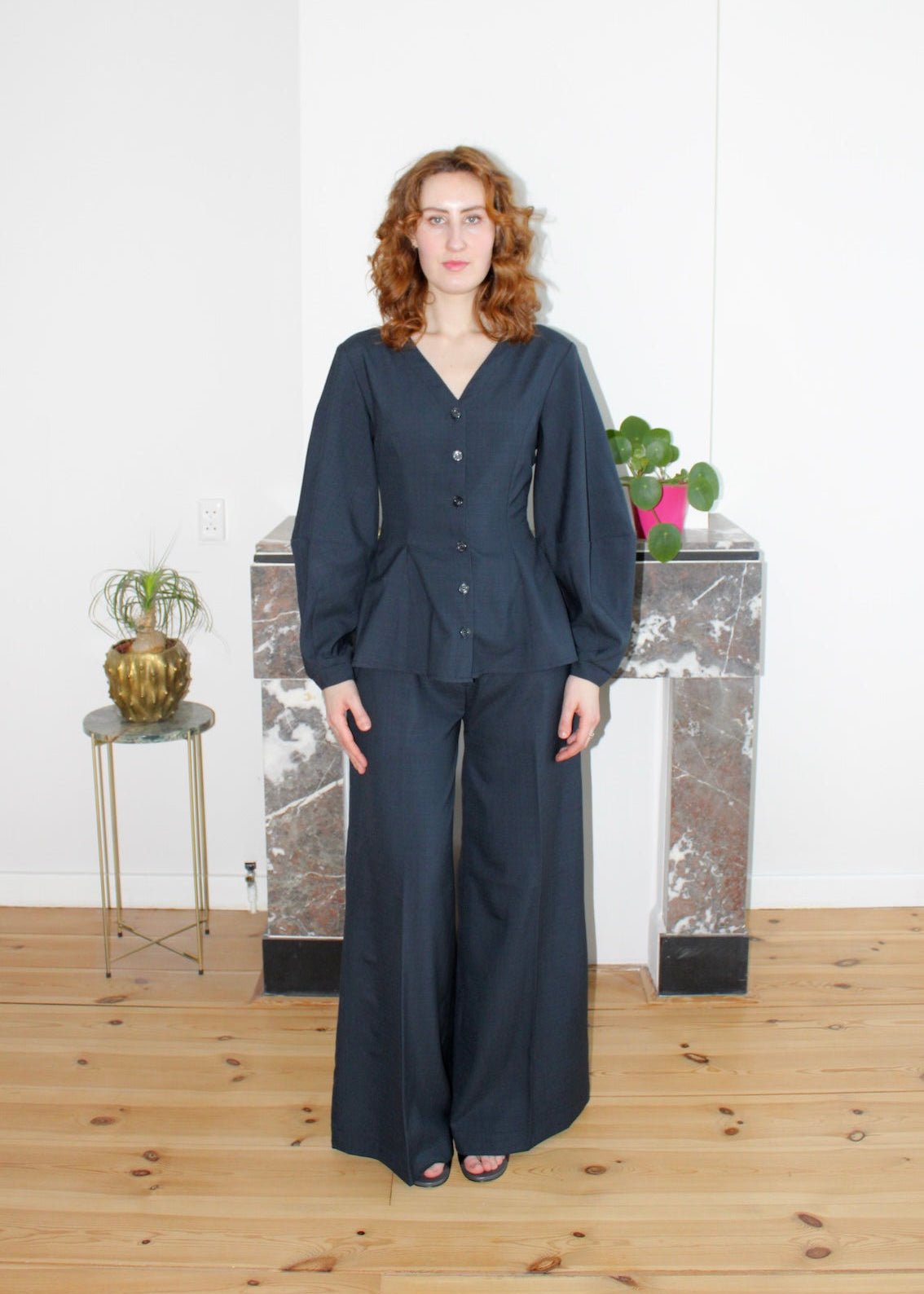 Amelia trousers navy wool - Luci's Lemons