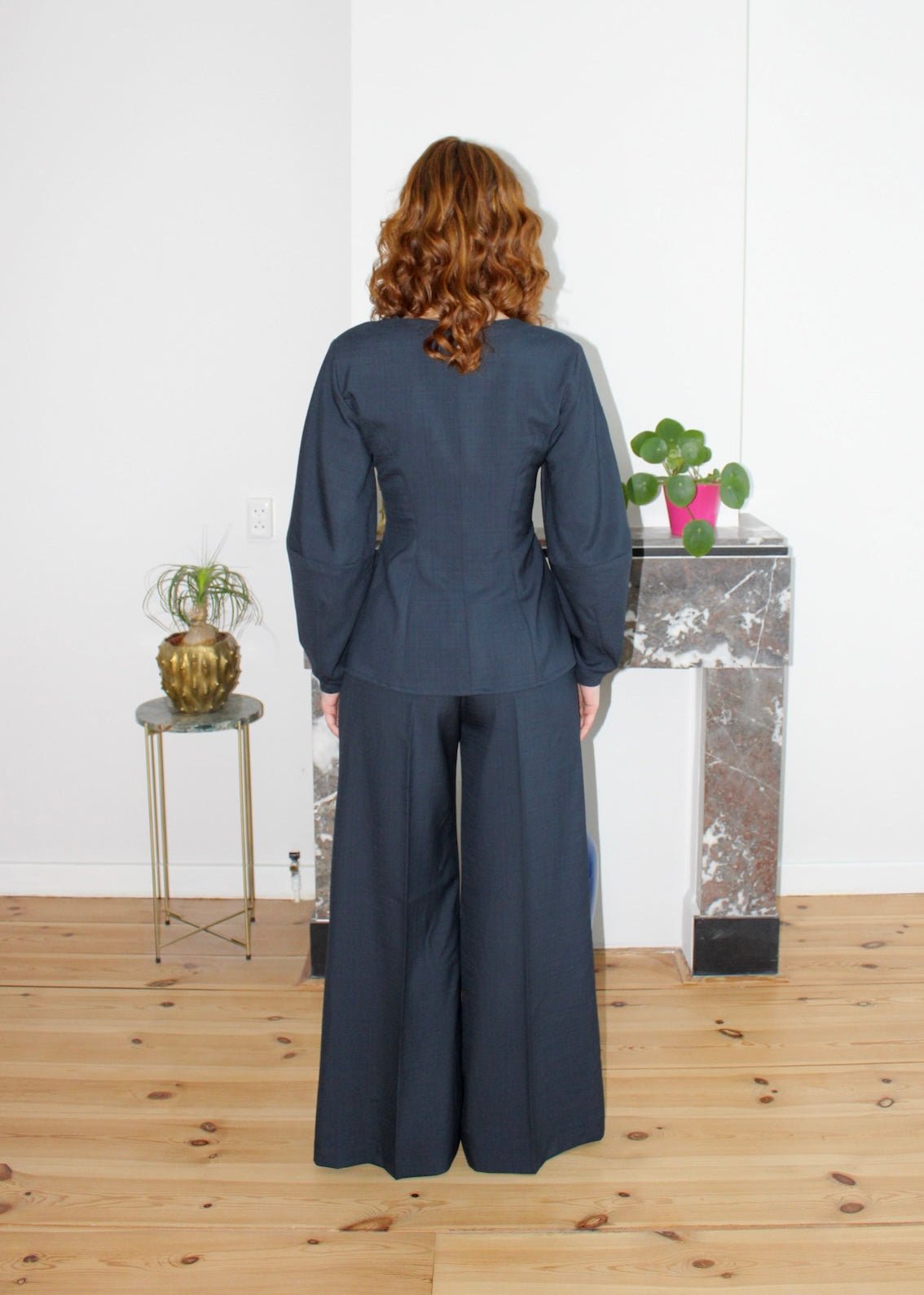 Amelia trousers navy wool - Luci's Lemons
