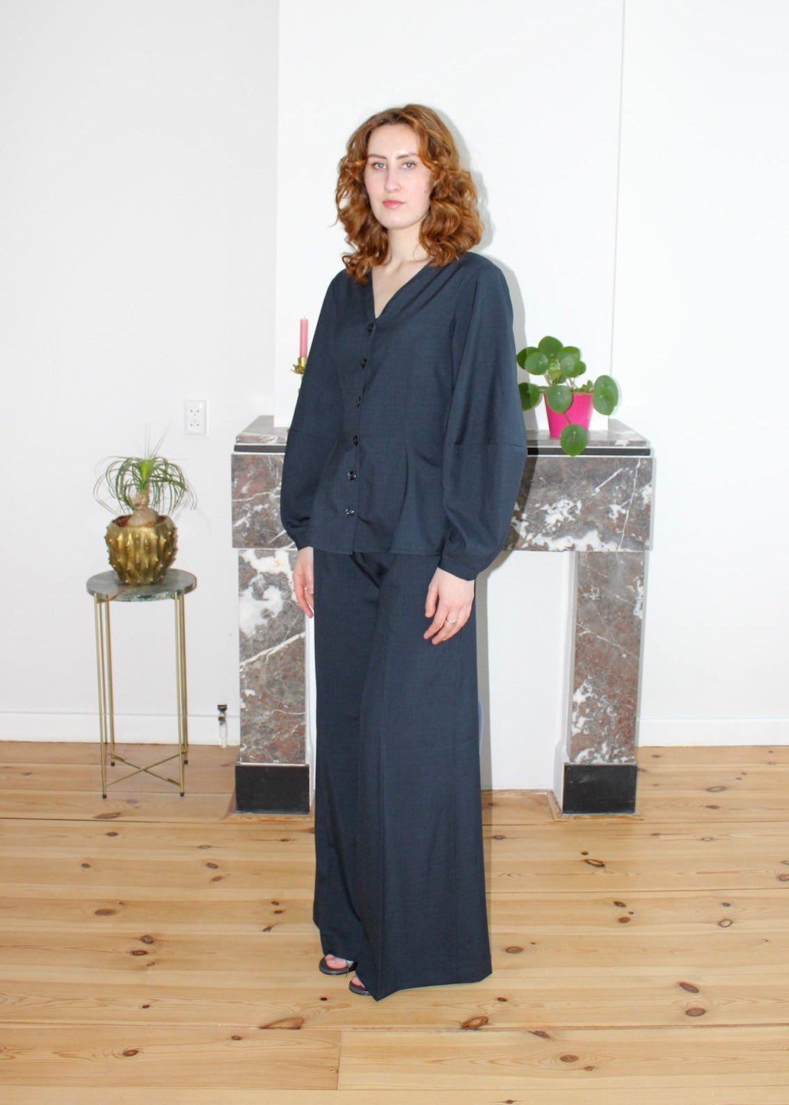 Amelia trousers navy wool - Luci's Lemons