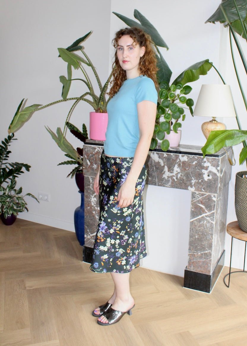 Bias skirt - Black floral - S, M - Luci's Lemons