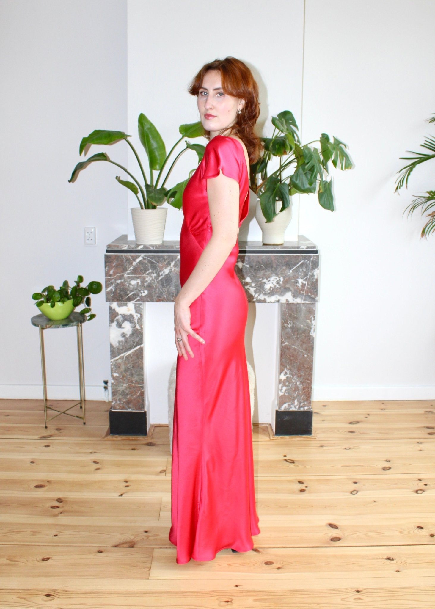 Celine short sleeve maxi dress Raspberry satin - Luci's Lemons