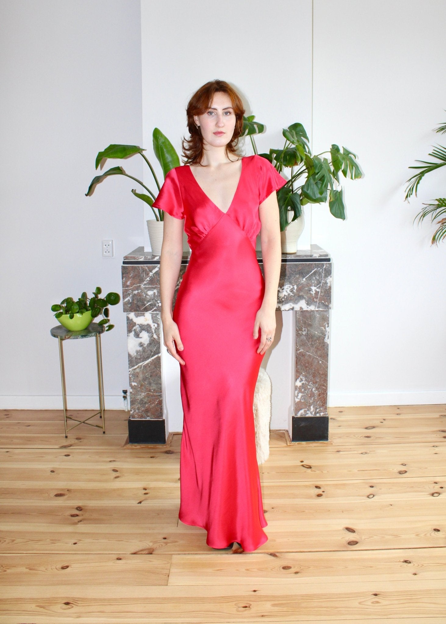 Celine short sleeve maxi dress Raspberry satin - Luci's Lemons
