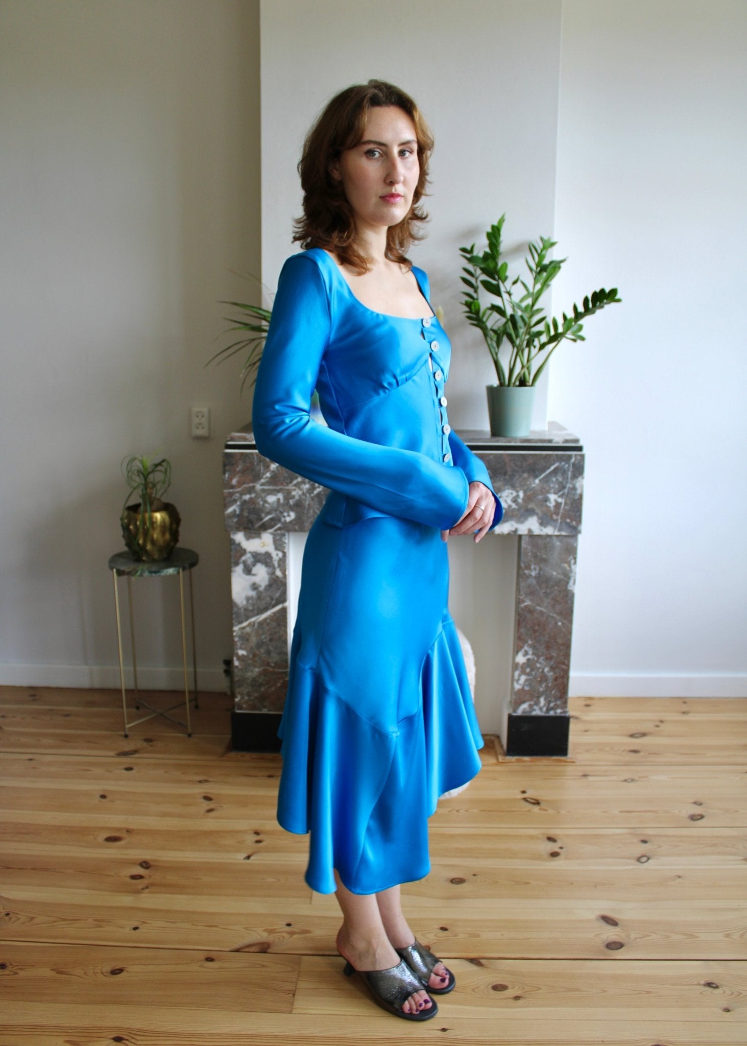 Genevieve skirt azure blue silk - Luci's Lemons