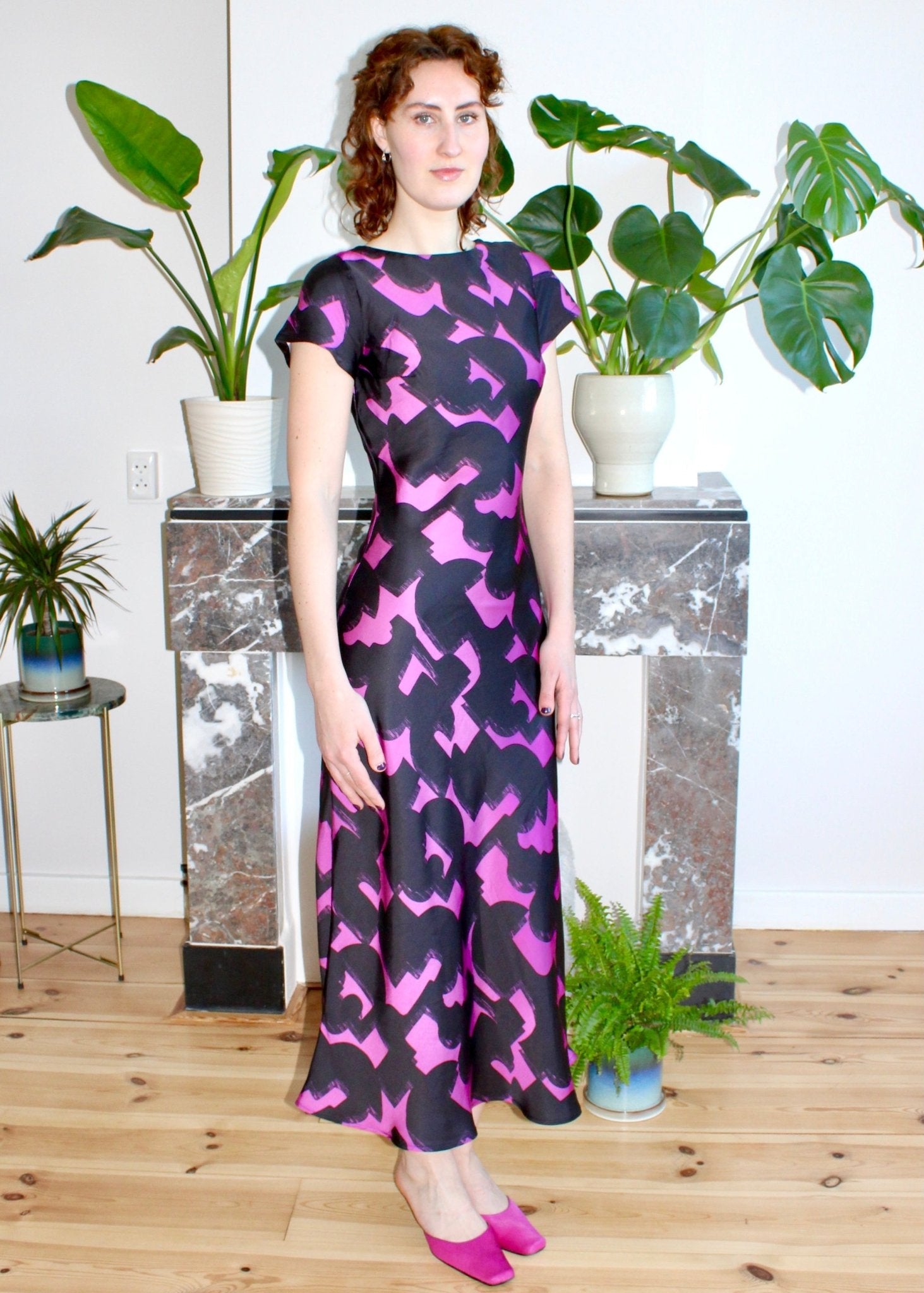 Margo midi dress pink and black print - Luci's Lemons
