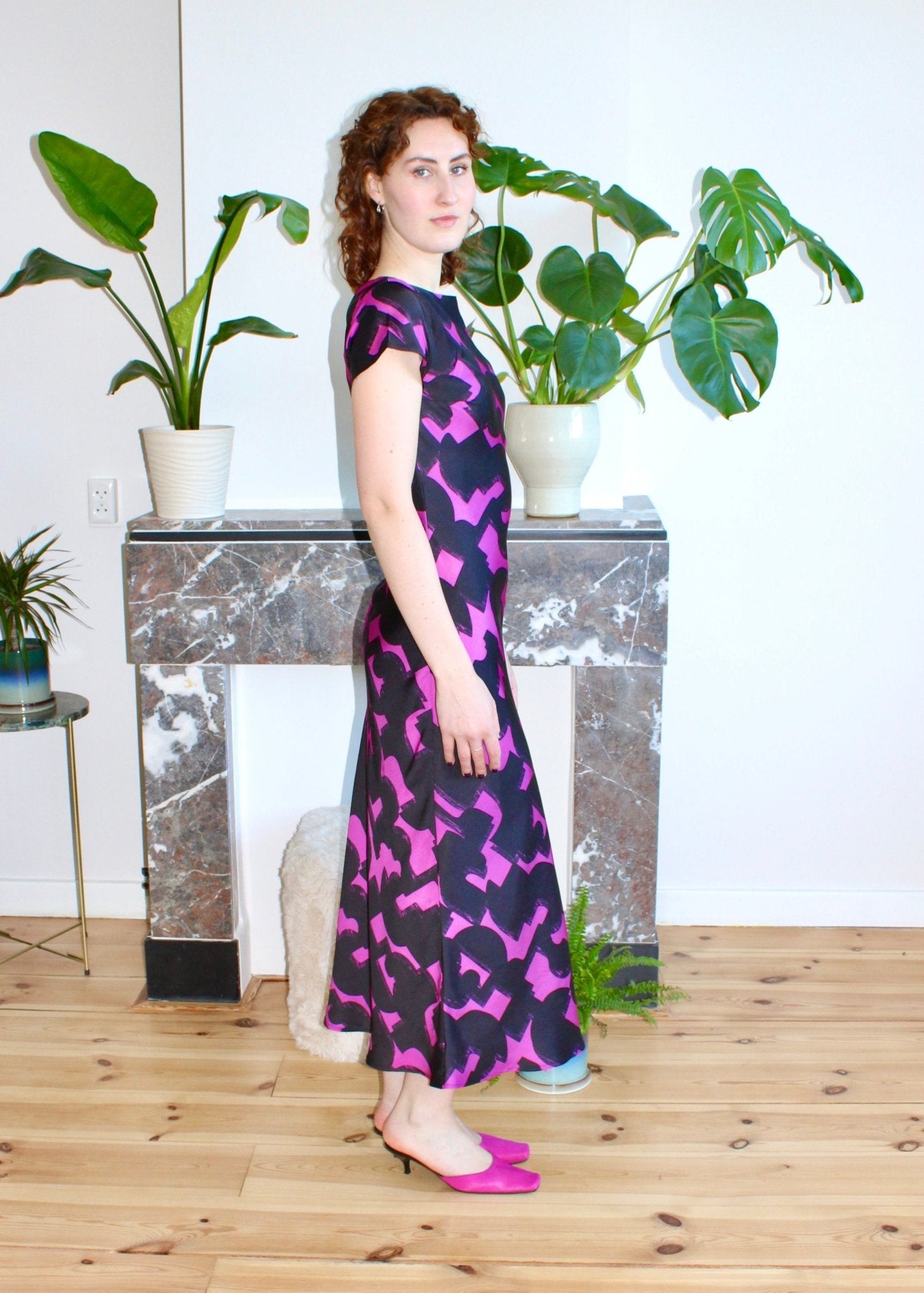 Margo midi dress pink and black print - Luci's Lemons