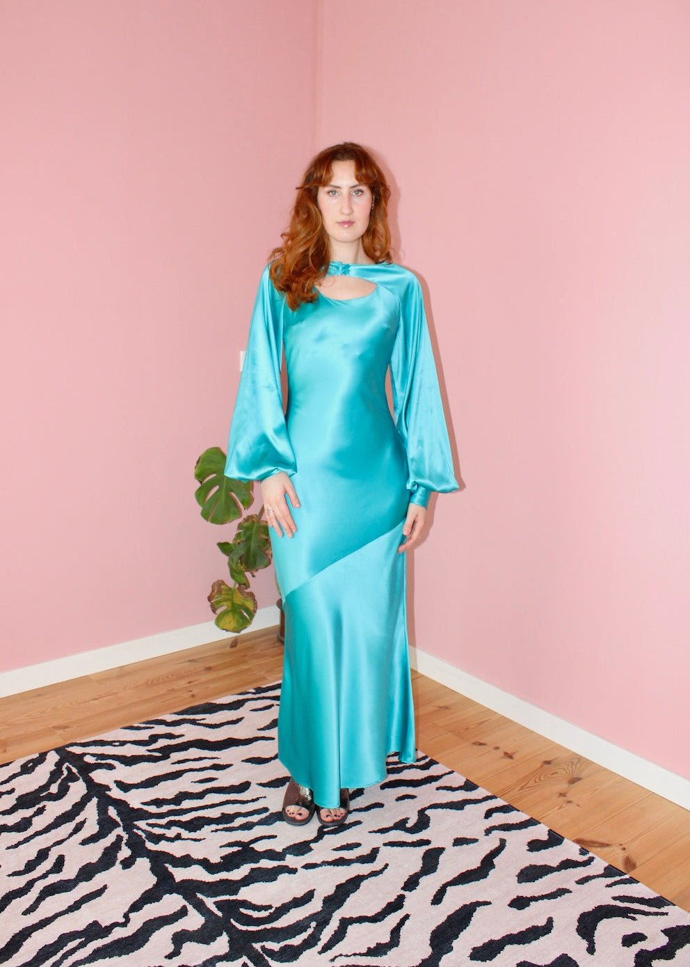 Mary shrug turquoise silk - Luci's Lemons