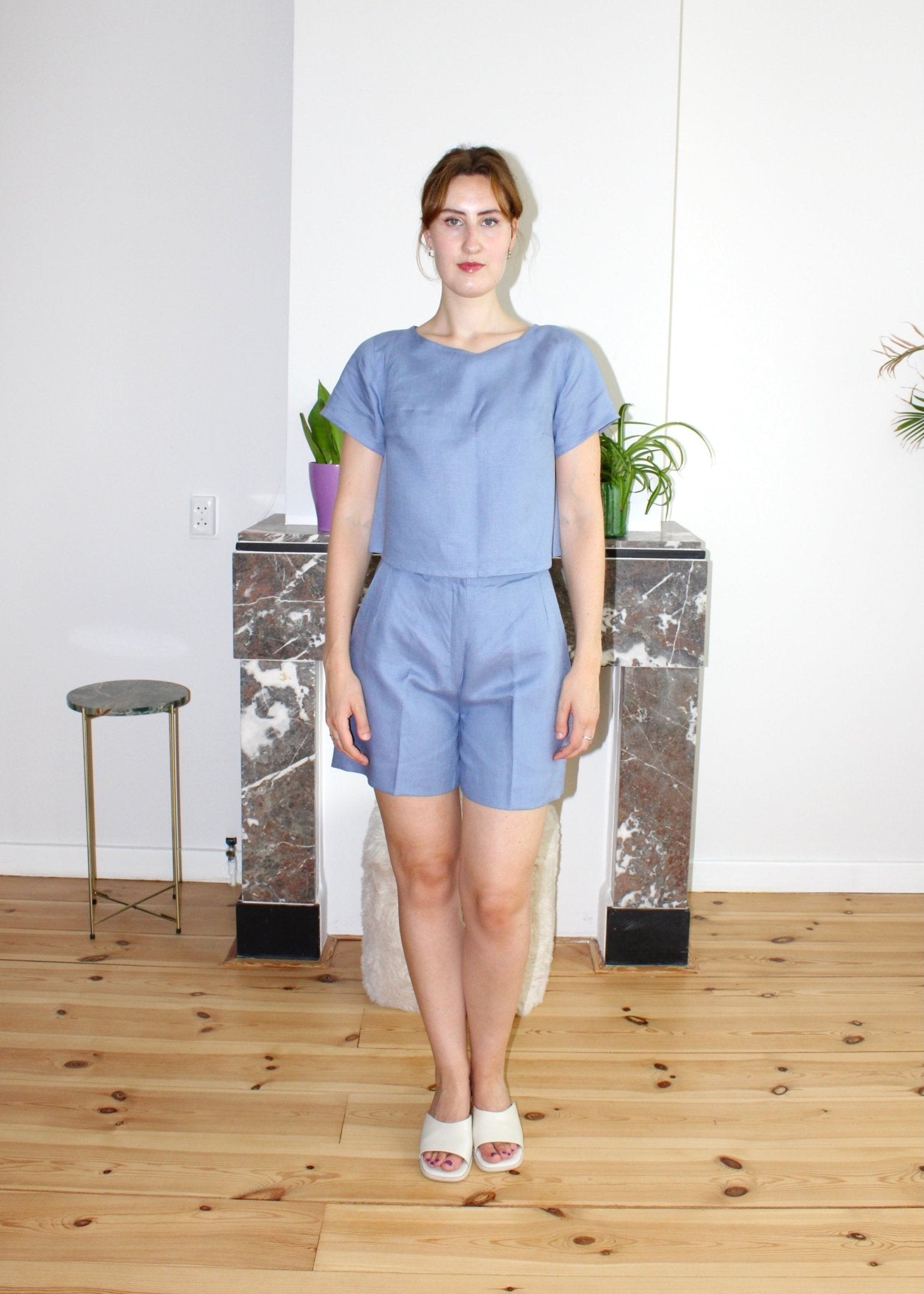 Stacy top short sleeves dusty blue linen - Luci's Lemons