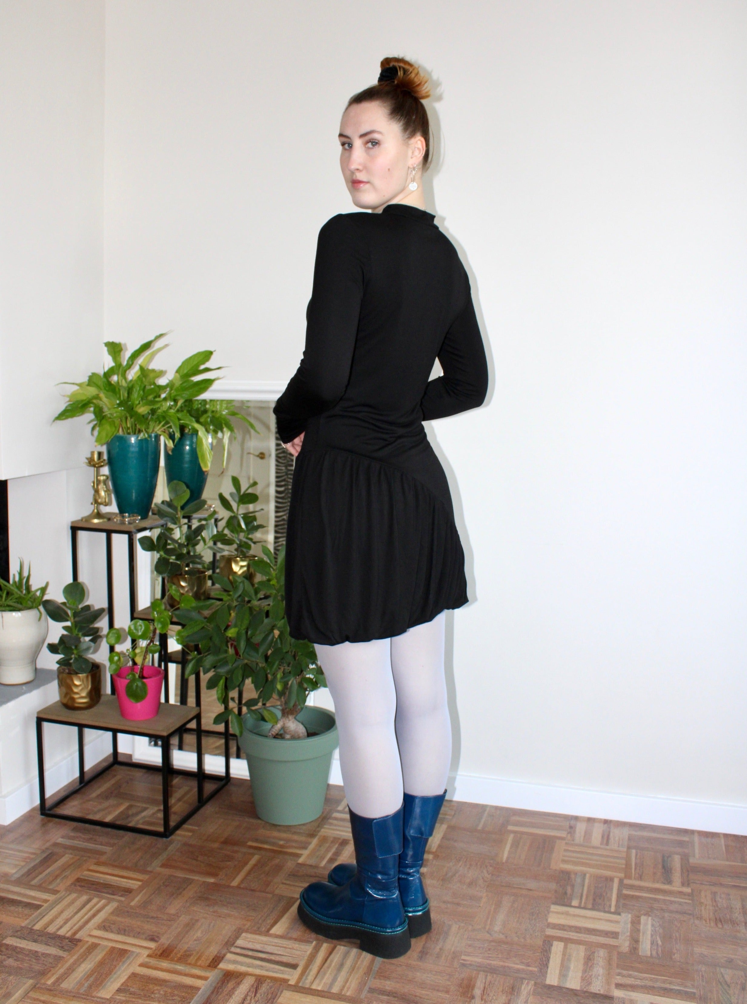 Sample  - Delilah dress black